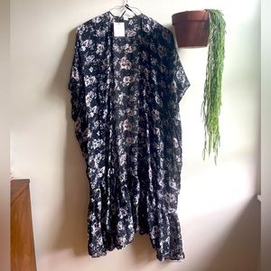 LC Lauren Conrad floral duster